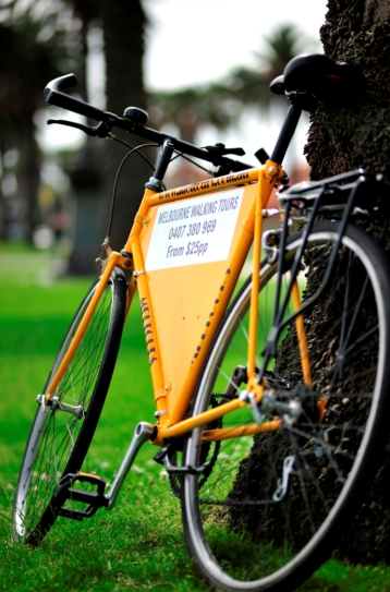 MELTours. A MELTours bicycle on tour, Melbourne. 
			Photo &copy; 2011 Adrian Lagniton